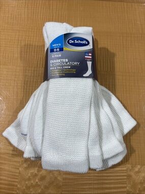 Dr. Scholl's Men's White Diabetes & Circulatory Crew Socks - 6 Pack